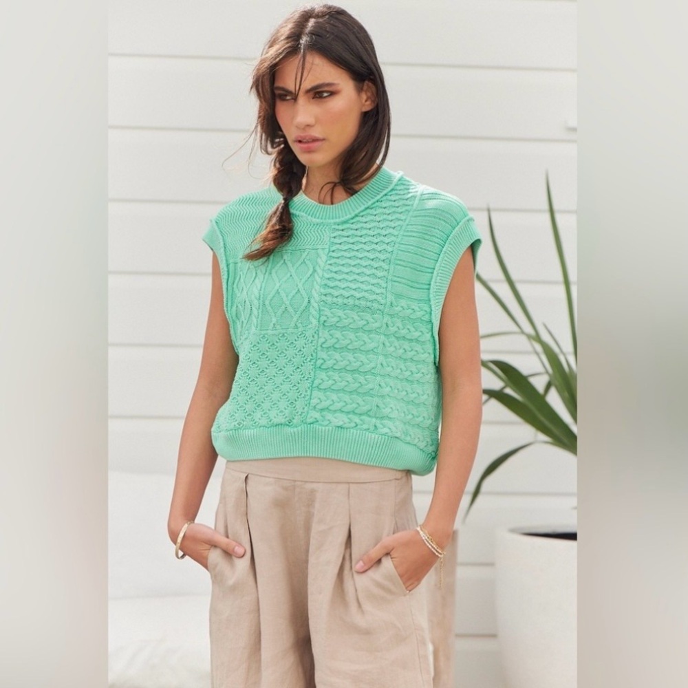 Free People Take the Plunge Vest NWT - Picture 2 of 5